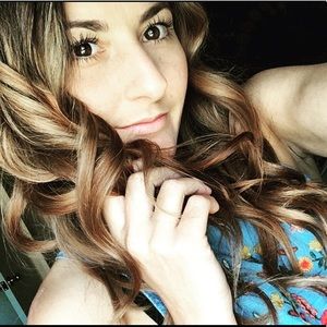 Meet your Posher, Kellie